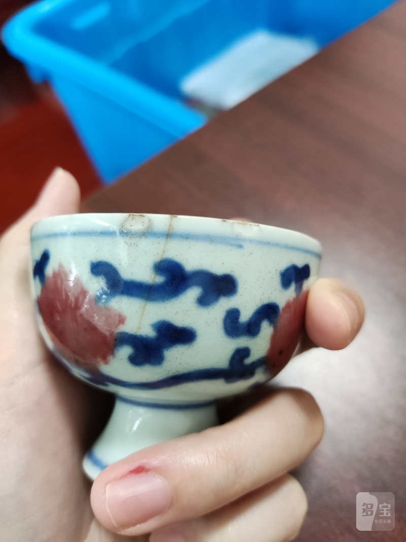 清 青花釉里红缠枝莲纹高足杯 - 图6
